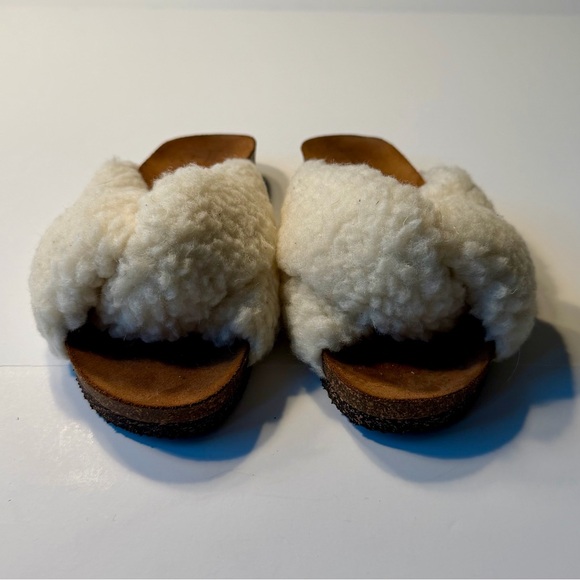 FLATTERED- Lou Teddy Cozy Shearling Slide Sandals in Cream - Picture 3 of 7